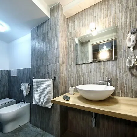 Akemi House Luxury Accomodation Guest house Catania